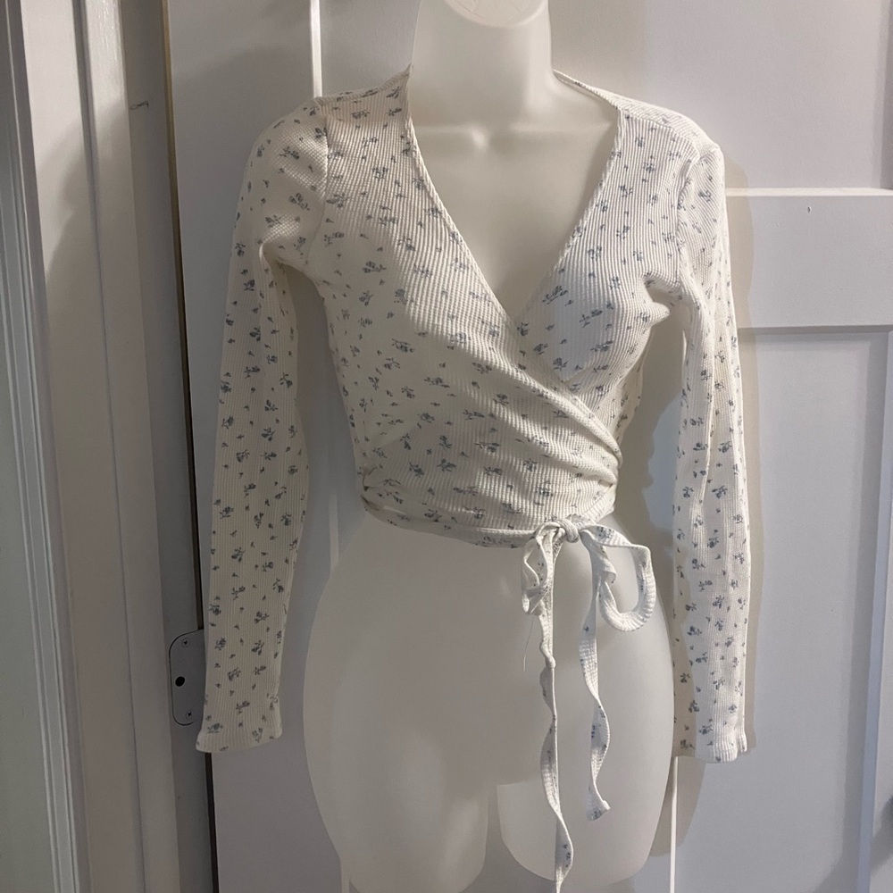 Brandy Melville White Textured Top